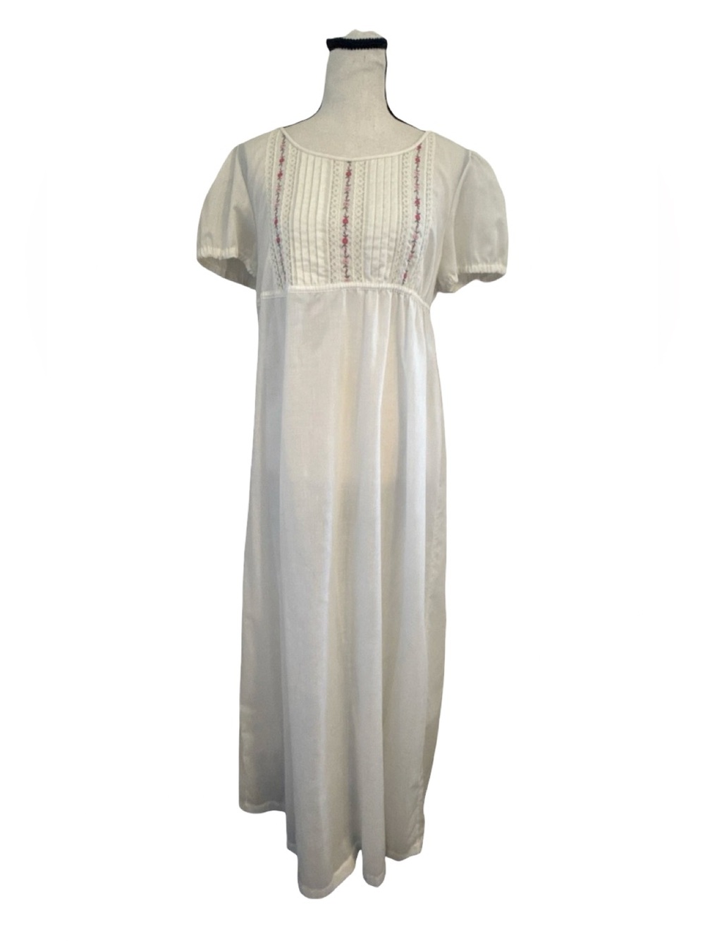 Vtg Gillies White Nightgown Dress Embroidered Prairie Cottagecore Maxi Medium